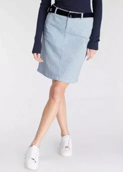 DELMAO Belted Slim Cut Mini Skirt -Garmonic Sales Store DELMAO Belted Slim Cut Mini Skirt98653165FRSP W03